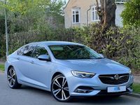 Second-hand Vauxhall Insignia Elite 2017 Argintiu Hatchback