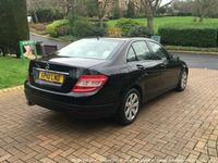 Usado Mercedes C200 136 HP (100 kW) 2010 Sedan
