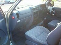 Usado Toyota HiLux 102 HP (75 kW) 2002 Pickup
