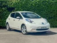 Begagnad Nissan Leaf Acenta 80 kW (109 HK) 2015 Vit Halvkombi