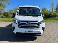 Usado Maxus V90 150 HP (110 kW) 2023 Branco Van