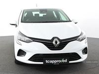 Used Renault Clio V Iconic 90 HP (66 kW) 2022 White Hatchback