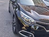 Usado Renault Captur Dynamique 90 HP (66 kW) 2014 Preto SUV