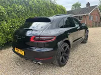 Used Porsche Macan 258 HP (189 kW) 2015 Black SUV