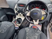 Używany Ford Ka Studio 69 KM (50 kW) 2014 Srebrny Hatchback