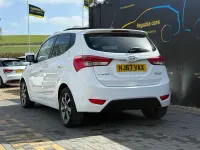 Used Hyundai ix20 Premium 125 HP (91 kW) 2017 White Hatchback