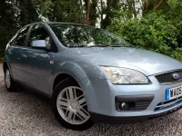 Used Ford Focus Ghia 2005 Blue Hatchback