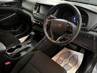 Usado Hyundai Tucson GO! 141 HP (103 kW) 2018 Cinzento SUV