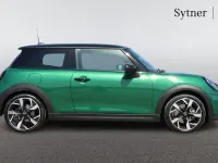 Used Mini Cooper Hatch 113 kW (154 HP) 2025 Green Hatchback