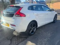 Used Volvo V40 R-Design 122 HP (89 kW) 2016 White Hatchback