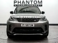 Usado Land Rover Discovery 5 SE Dynamic 300 HP (220 kW) 2022 Prateado SUV