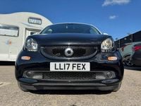 Used Smart ForFour Passion 71 HP (52 kW) 2017 White Hatchback