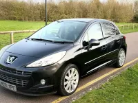 Begagnad Peugeot 207 Allure 92 HK (67 kW) 2011 Svart Halvkombi