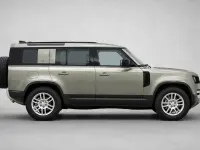 Used Land Rover Defender SE 250 HP (183 kW) 2024 Green SUV
