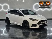 Used Ford Focus RS 350 HP (257 kW) 2017 White Hatchback