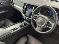 Used Volvo V60 CC Plus 250 HP (183 kW) 2022 Black Estate