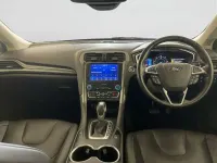 Usado Ford Mondeo Titanium 187 HP (137 kW) 2021 Preto Sedan