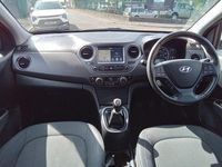 Used Hyundai i10 Premium SE 87 HP (63 kW) 2017 Blue Hatchback