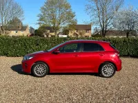 Usado Kia Rio 89 HP (65 kW) 2017 Vermelho Citadino