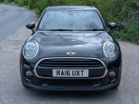 Usado Mini ONE Hatch 102 CV (75 kW) 2016 Negro Utilitario