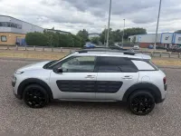 Used Citroën C4 Cactus Flair 98 HP (72 kW) 2017 Silver Hatchback