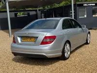 Second-hand Mercedes C200 2010 Argintiu Berlinǎ