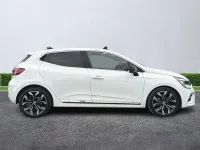Used Renault Clio Techno 90 HP (66 kW) 2023 White Hatchback