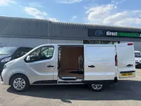 Used Renault Trafic 2017 Silver MPV
