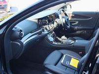 Usado Mercedes E300 AMG line 2021 Preto Carrinha