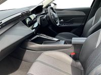 Second-hand Peugeot 308 Allure Premium 131 CP (96 kW) 2022 Negru Hatchback