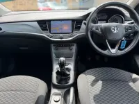 Used Vauxhall Astra 125 HP (91 kW) 2017 Grey Hatchback