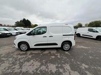 Used Vauxhall Combo Sportive 100 HP (73 kW) 2020 White MPV