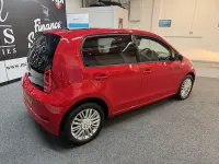 Begagnad VW up! move up! 2019 Röd Halvkombi