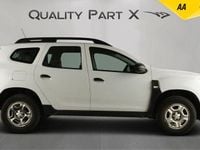 Used Dacia Duster Essentiel 90 HP (66 kW) 2022 White SUV