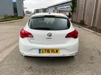 Usado Vauxhall Astra Excite 2016 Blanco Utilitario