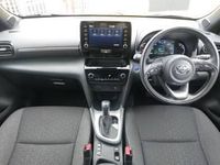 Used Toyota Yaris Hybrid Design 116 HP (85 kW) 2022 Black Estate