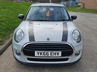 Używany Mini Cooper D Hatch 2016 Srebrny Hatchback