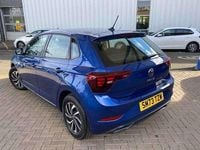 Used VW Polo Life 95 HP (69 kW) 2024 Blue Hatchback