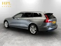 Usado Volvo V60 Momentum 150 HP (110 kW) 2019 Cinzento Carrinha