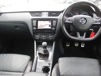Begagnad Skoda Octavia vRS 2014 Röd Halvkombi
