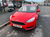 Used Ford Focus Style 120 HP (88 kW) 2015 Red Hatchback