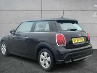 Used Mini Cooper Classic 134 HP (98 kW) 2022 Black Hatchback