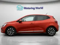 Used Renault Clio Iconic 99 HP (72 kW) 2019 Red Hatchback