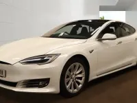 Used Tesla Model S 241 kW (328 HP) 2019 White Hatchback