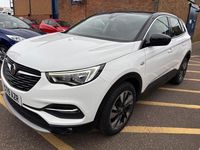 Used Vauxhall Grandland X Sport 130 HP (95 kW) 2019 White SUV