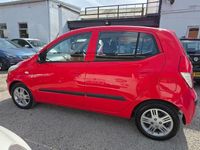 Used Hyundai i10 Comfort 2009 Red Hatchback