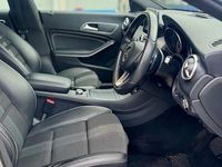 Used Mercedes CLA180 Shooting Brake 122 HP (89 kW) 2018 Silver Estate