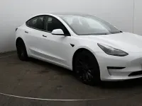 Używany Tesla Model 3 Performance 461 kW (627 KM) 2022 Biały Sedan/Limuzyna