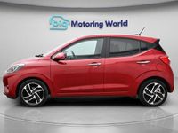 Used Hyundai i10 Premium 84 HP (61 kW) 2023 Red Hatchback