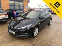 Second-hand Vauxhall Astra Design Edition 2018 Negru Hatchback